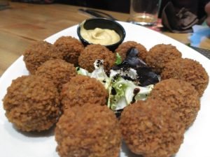 ¿Cervezas artesanas en #Málaga? En @CentralBeers | @dondecomerenMLG