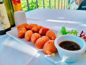 Un hotel con encanto con una cocina encantadora: @CTRlagarganta | @dondecomerenMLG